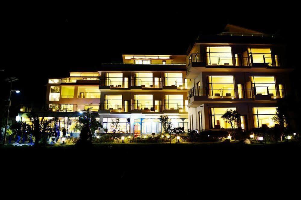 Magpies Habitat Erhai Resort Hotel Dengchuan Luaran gambar