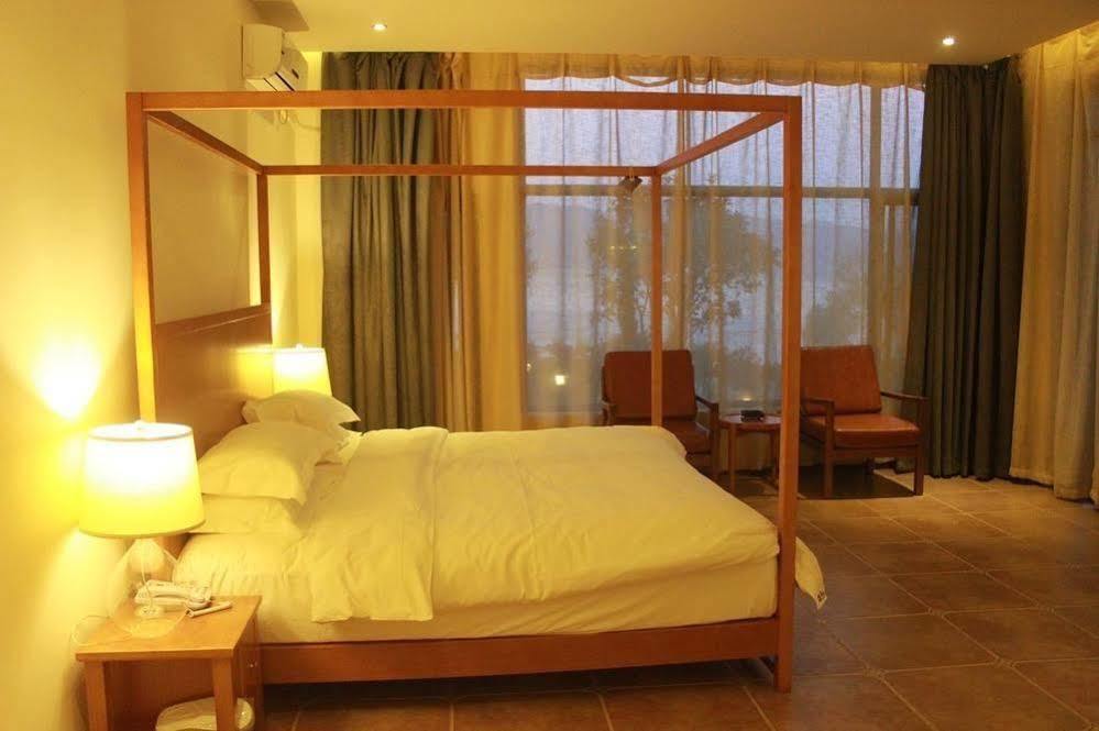 Magpies Habitat Erhai Resort Hotel Dengchuan Luaran gambar